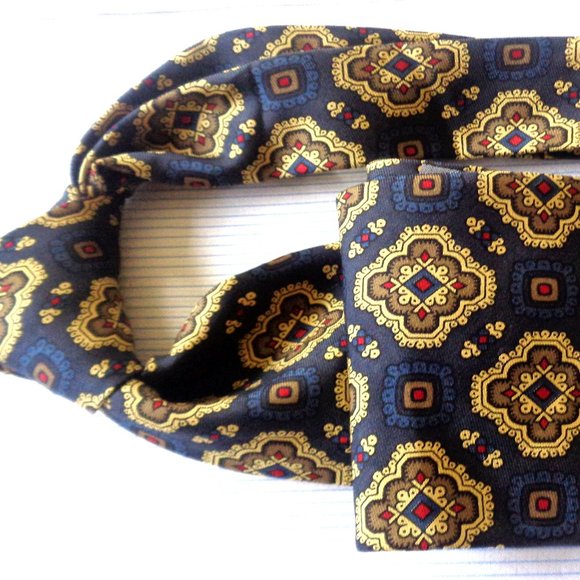 Coach mens Tie 100% silk Multi Color with blue 60" - Picture 7 of 8